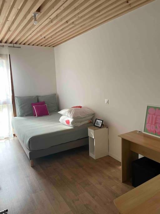 Prego , Cosy Flat Next To Disneylandparis Chanteloup-en-Brie Exteriör bild